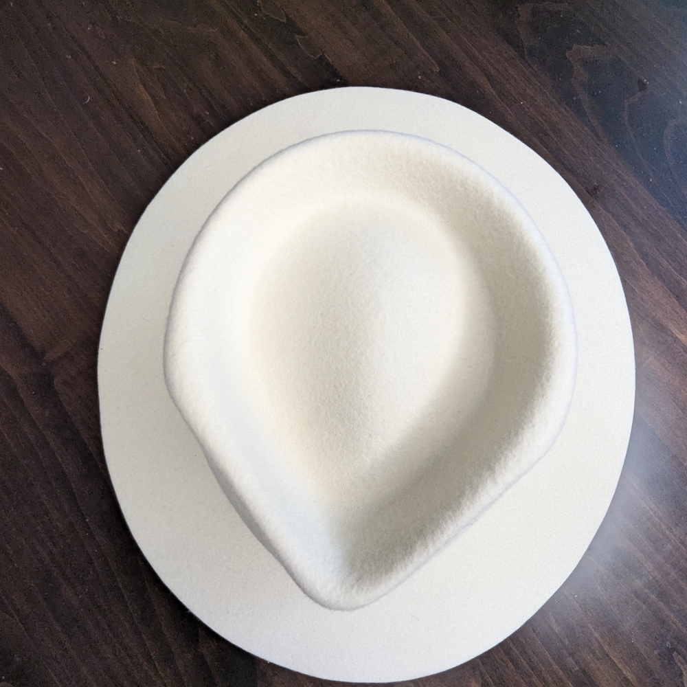 BNWT LACK OF COLOR  BEVERLY HAT IVORY/GOLD BRONZE - Picture 3 of 9